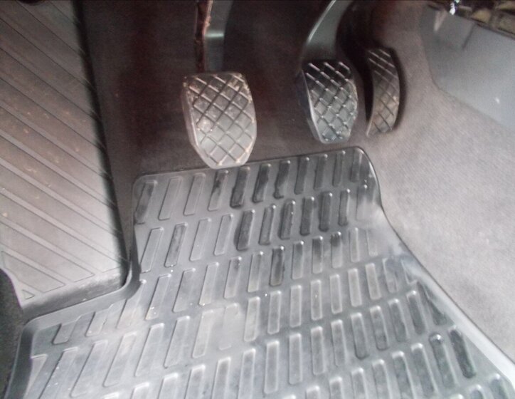 Audi A4 Sedan / Limuzína 2,0 l 103 kw