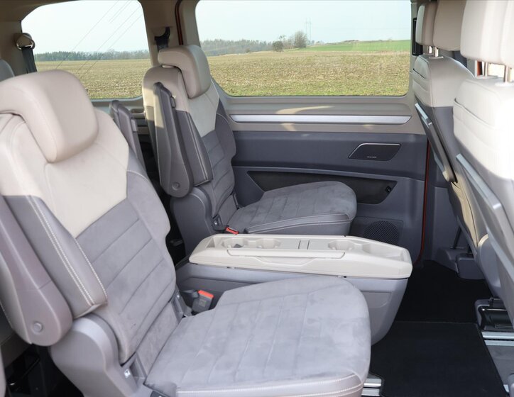 Volkswagen Multivan Kombi 1,4 l 110 kw