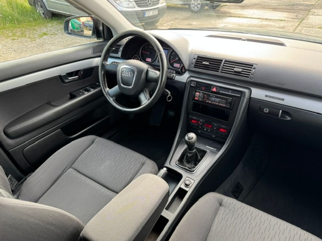 Audi A4 Kombi 2,0 l 103 kw