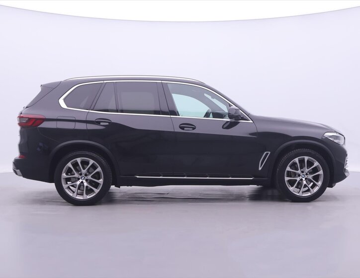 BMW X5 8