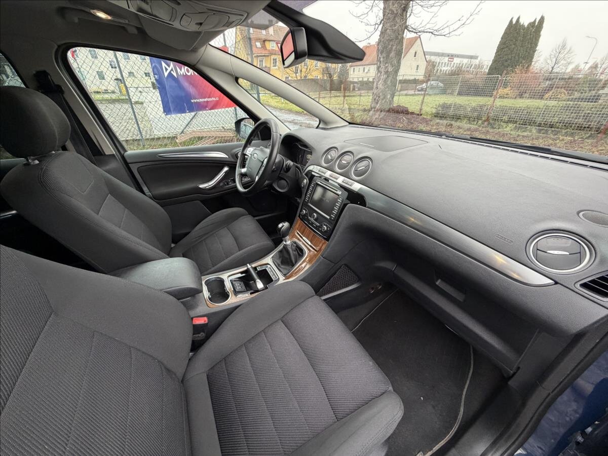 Ford S-MAX MPV 2,2 l 147 kw