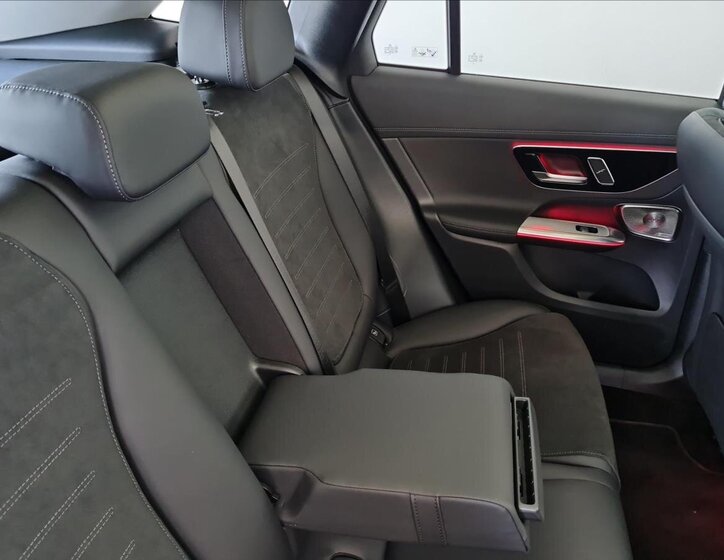 Mercedes-Benz GLC SUV 2,0 l 145 kw