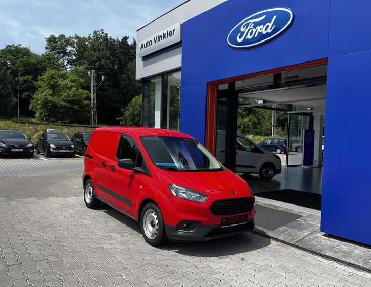 Ford Transit Courier 1