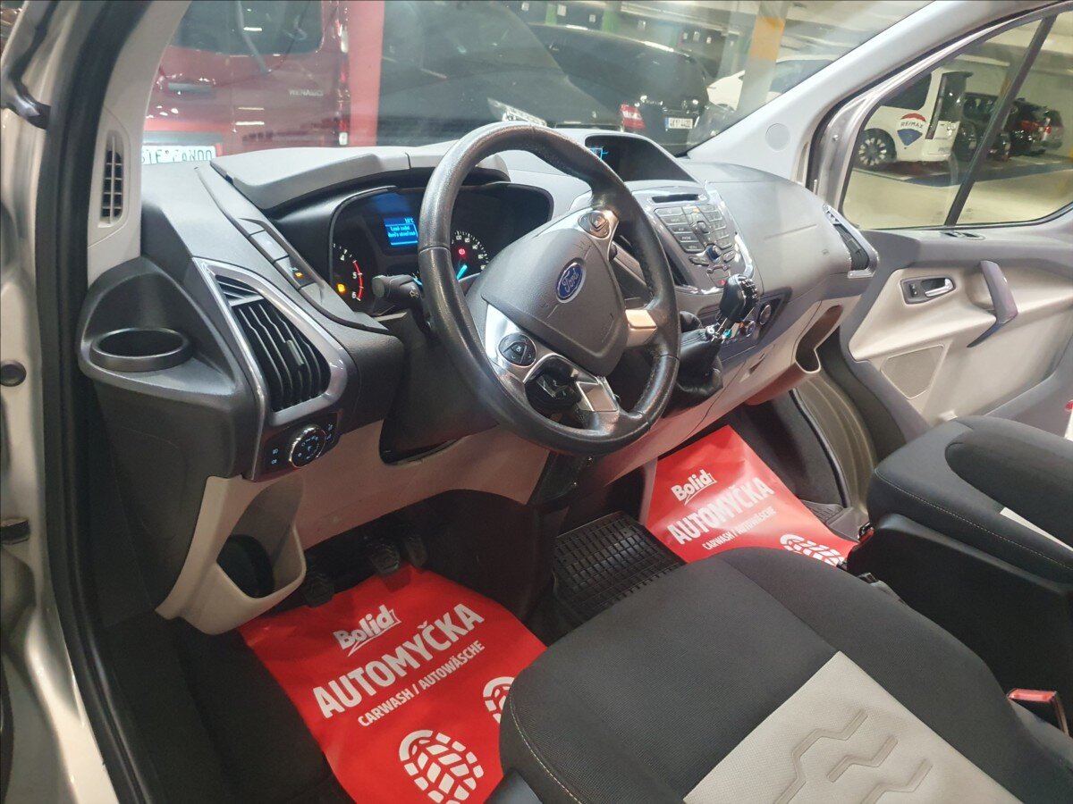 Ford Tourneo Custom Kombi 2,2 l 92 kw