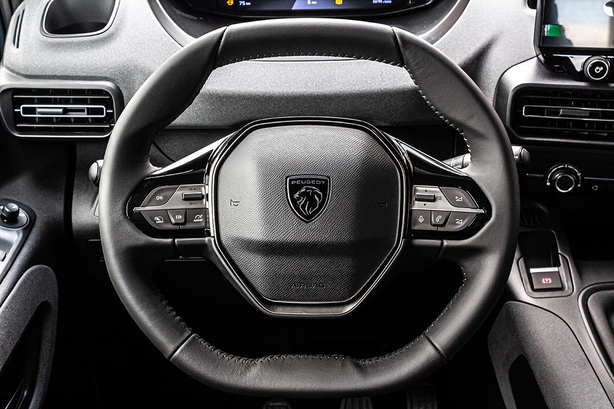 Peugeot Rifter MPV 1,5 l 96 kw