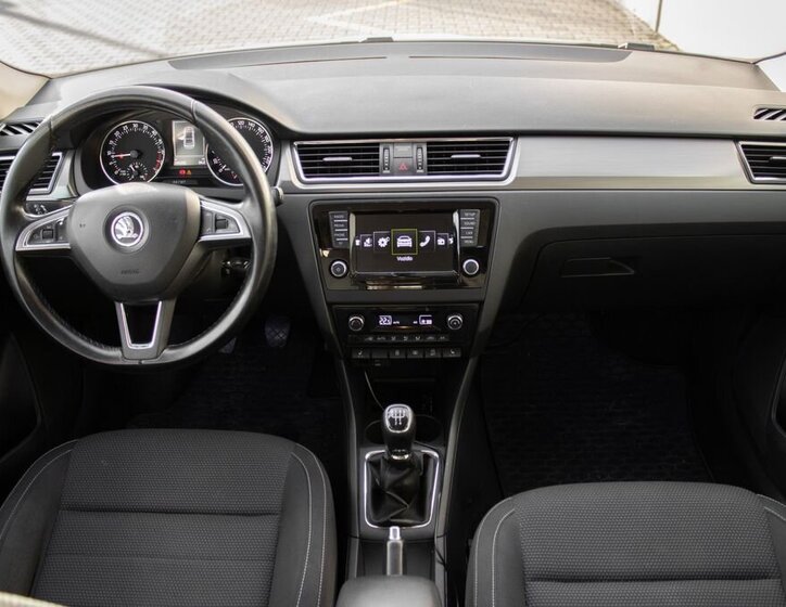 Škoda Rapid Sedan / Limuzína 1,4 l 66 kw