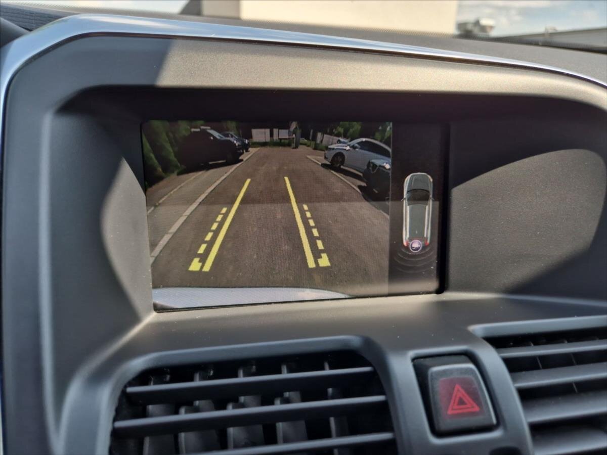 Volvo XC60 SUV 2,4 l 140 kw