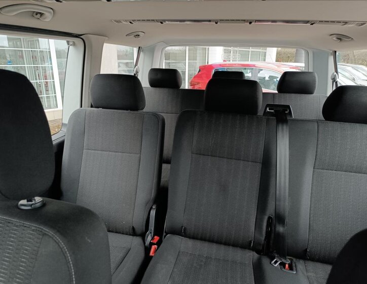 Volkswagen Caravelle MPV 2,0 l 110 kw