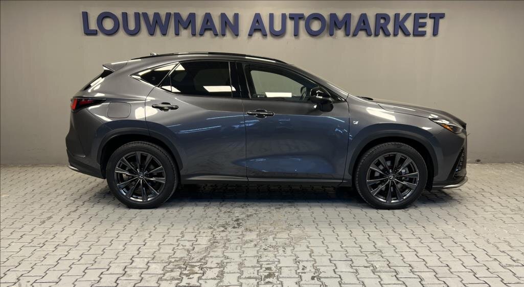 Lexus NX 450h plus SUV 2,5 l 227 kw