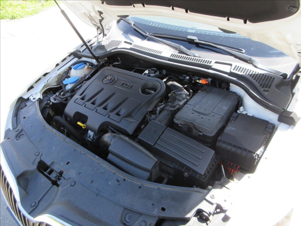 Škoda Superb Sedan / Limuzína 2,0 l 103 kw