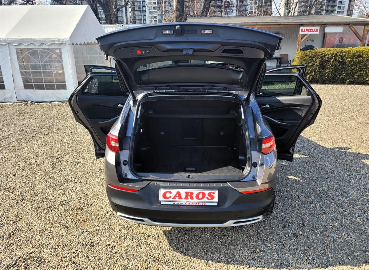Opel Grandland X SUV / Terénní 1,5 l 96 kw