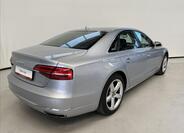 Audi A8 2
