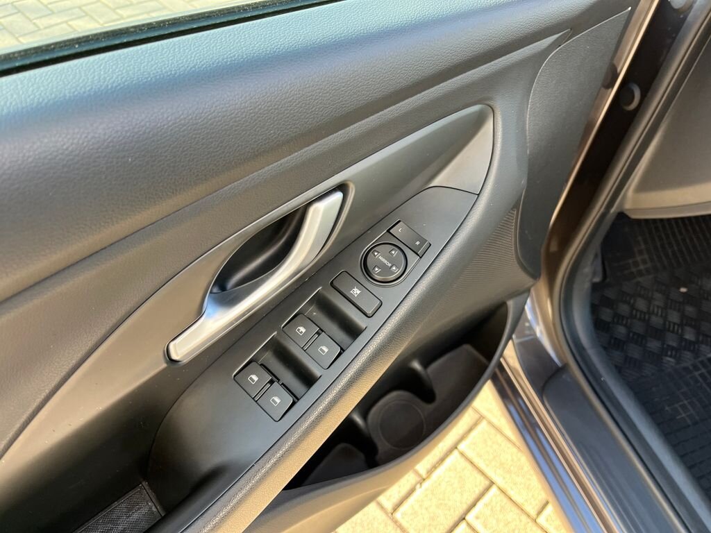 Hyundai i30 Hatchback 998,0 88 kw