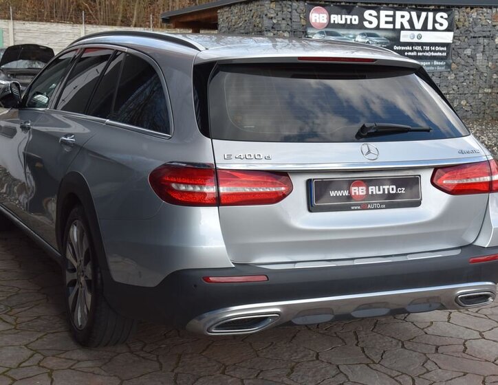 Mercedes-Benz Třídy E Kombi 2,9 l 250 kw
