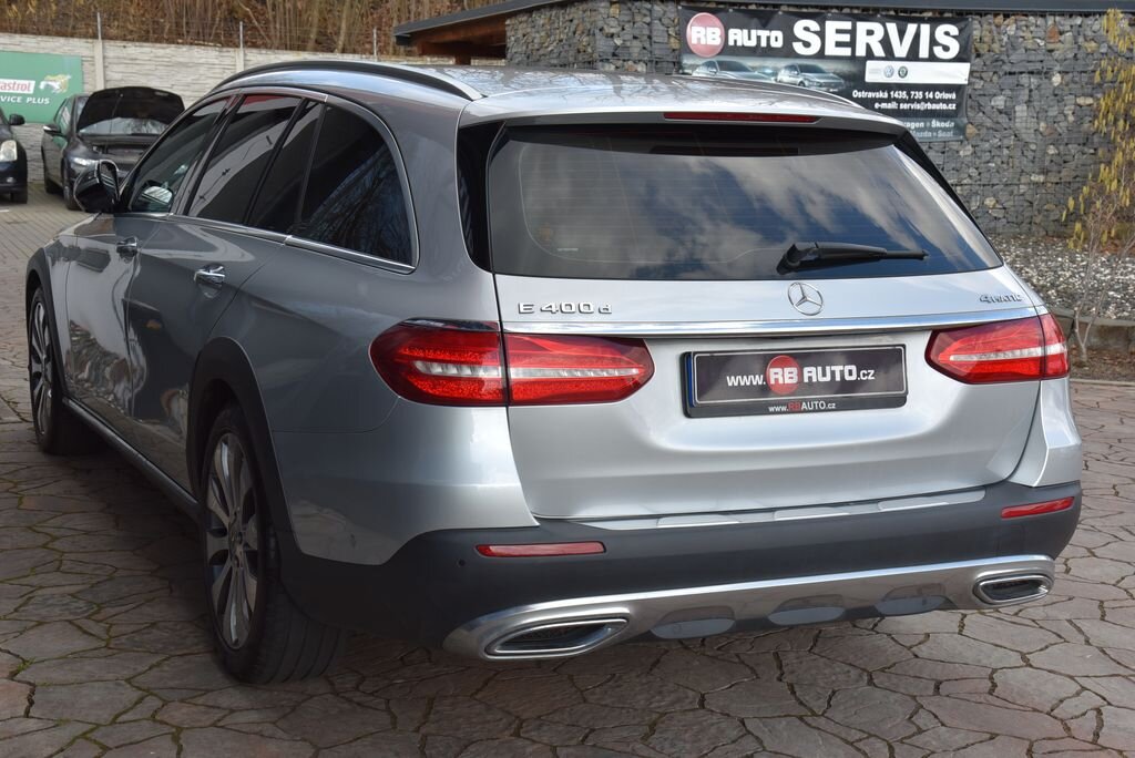 Mercedes-Benz Třídy E Kombi 2,9 l 250 kw