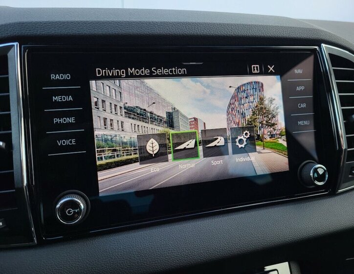 Škoda Karoq SUV / Terénní 1,5 l 110 kw