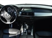 BMW X6 SUV / Terénní 4,4 l 408 kw