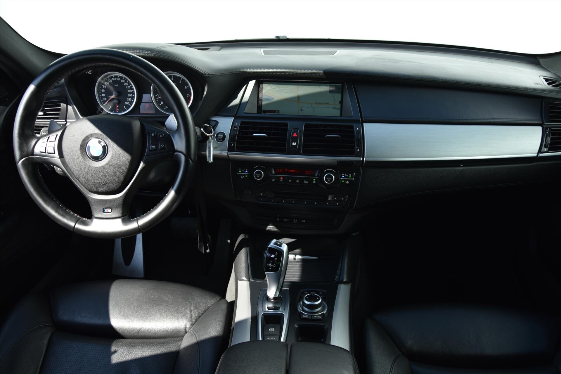 BMW X6 SUV / Terénní 4,4 l 408 kw