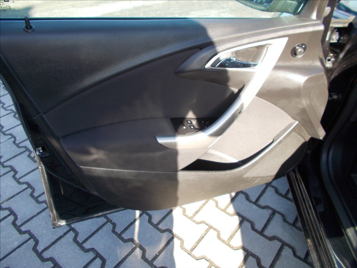 Opel Astra Sedan 1,4 l 103 kw