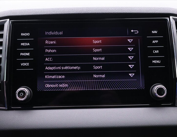 Škoda Karoq SUV / Terénní 2,0 l 110 kw