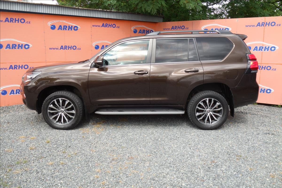 Toyota Land Cruiser SUV / Terénní 2,8 l 130 kw