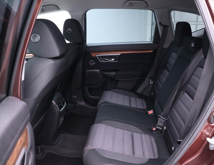 Honda CR-V SUV / Terénní 1,5 l 127 kw