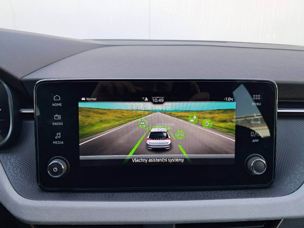 Škoda Scala Hatchback 1,0 l 85 kw