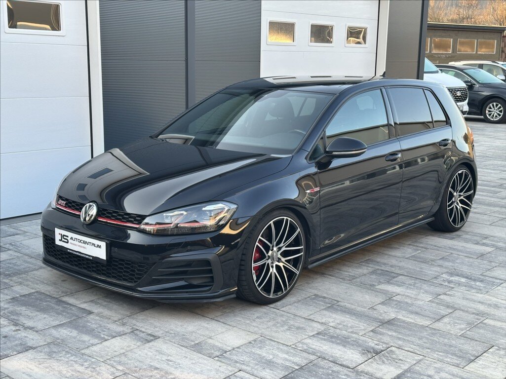 Volkswagen Golf Hatchback 2,0 l 180 kw