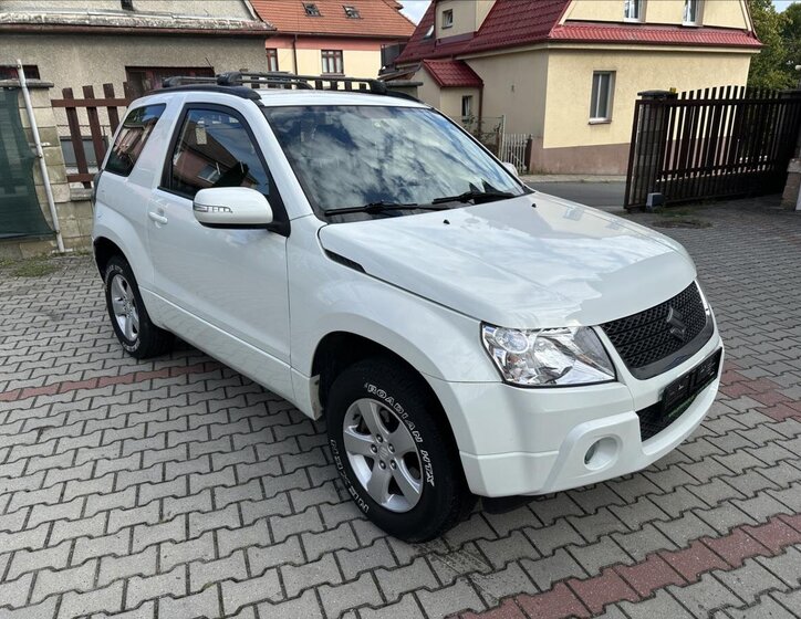 Suzuki Grand Vitara 1