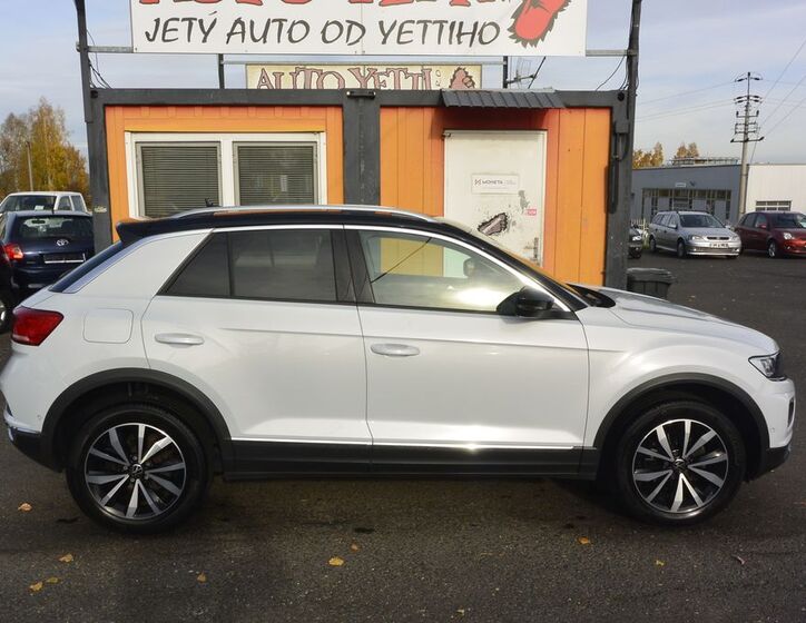 Volkswagen T-Roc 4