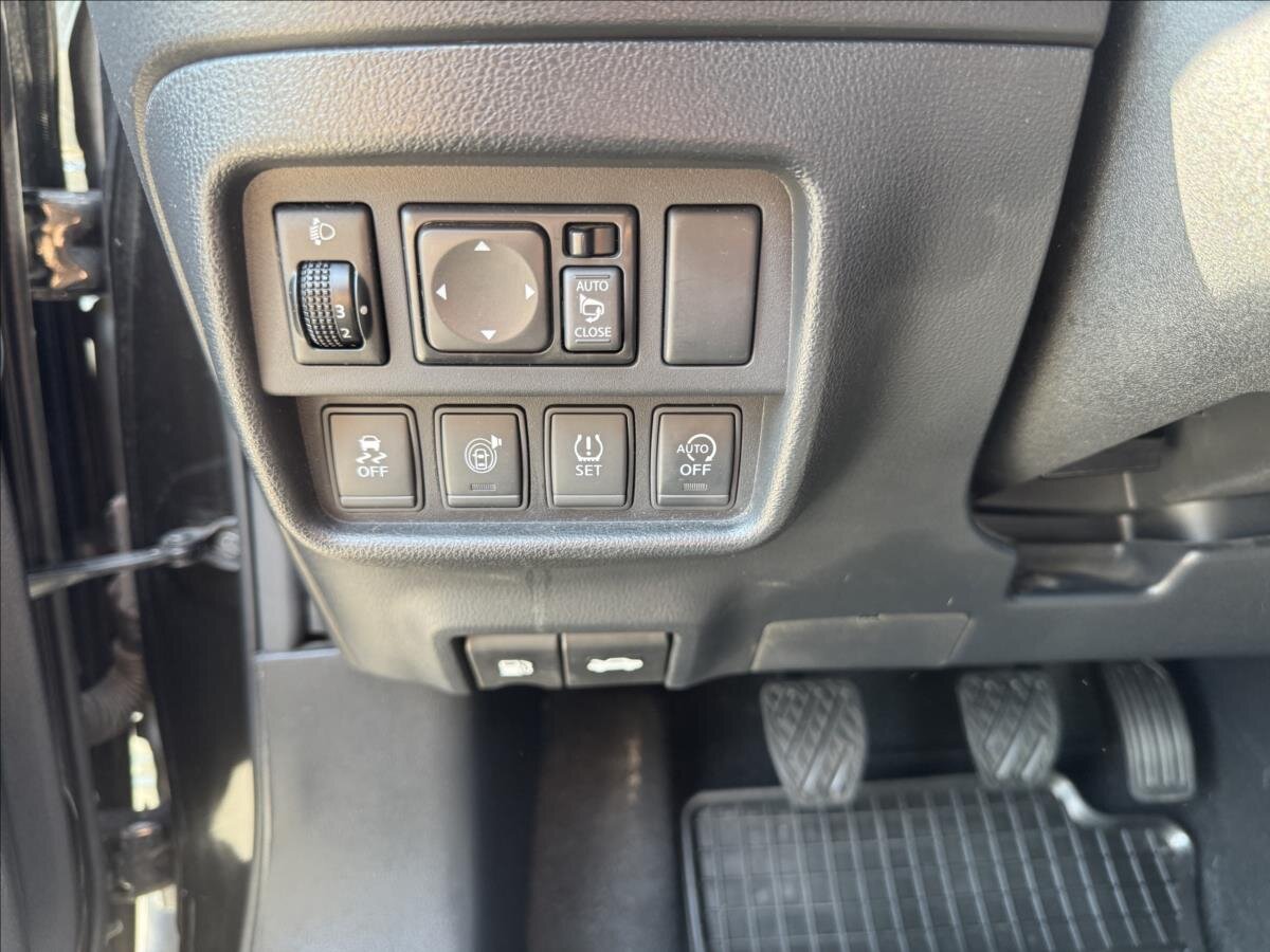 Nissan Juke SUV 1,2 l 85 kw