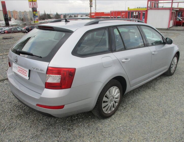 Škoda Octavia Kombi 2,0 l 110 kw