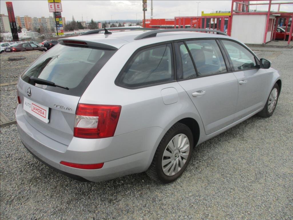 Škoda Octavia Kombi 2,0 l 110 kw