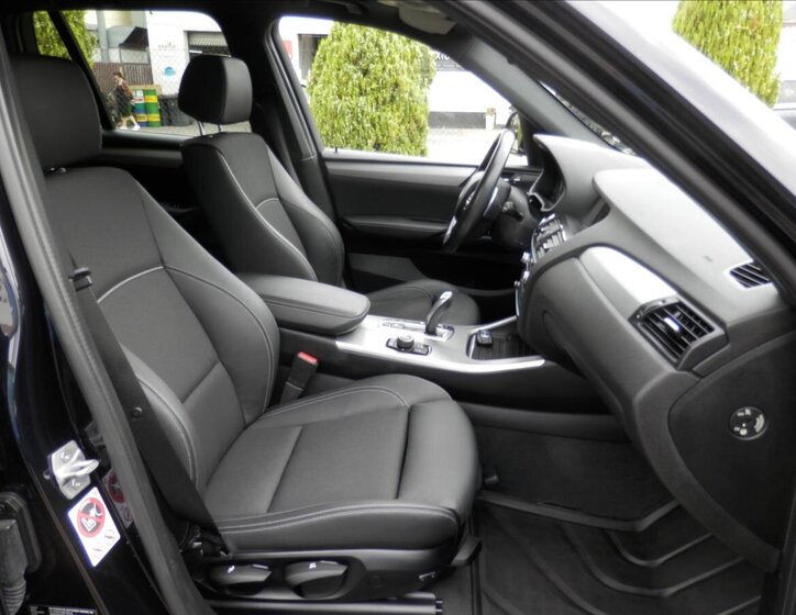 BMW X3 SUV 2,0 l 140 kw