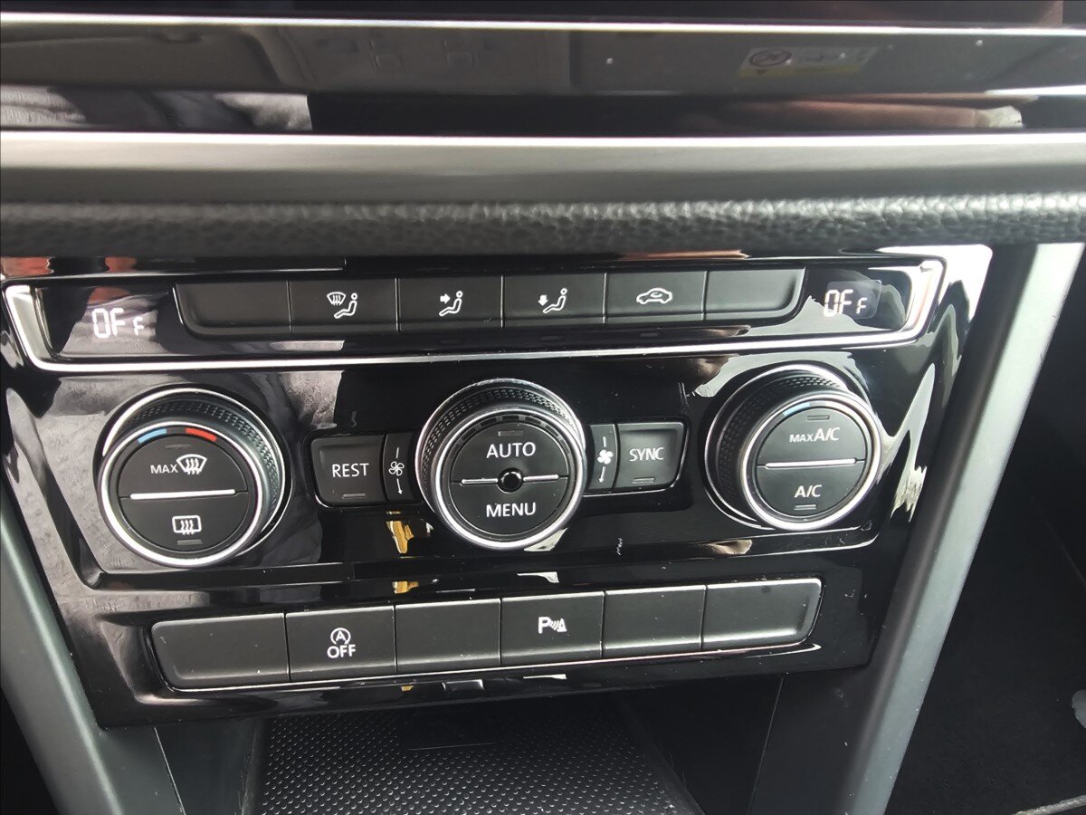 Volkswagen Touran Kombi 2,0 l 110 kw