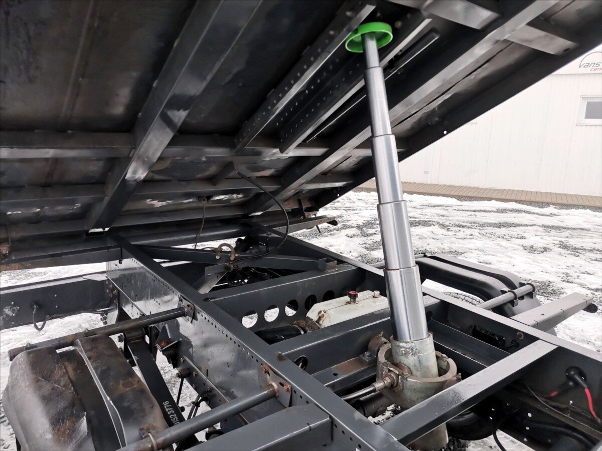 Iveco Daily Sklápěč 2,3 l 100 kw