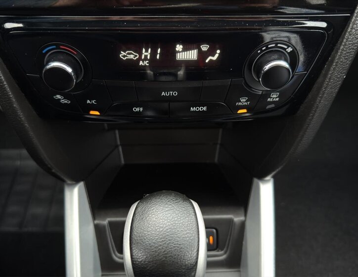 Suzuki Vitara SUV / Terénní 1,4 l 103 kw