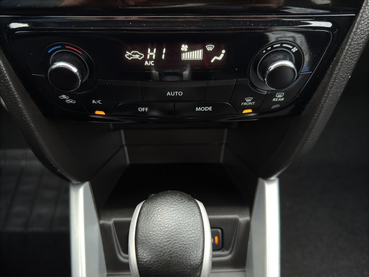 Suzuki Vitara SUV / Terénní 1,4 l 103 kw