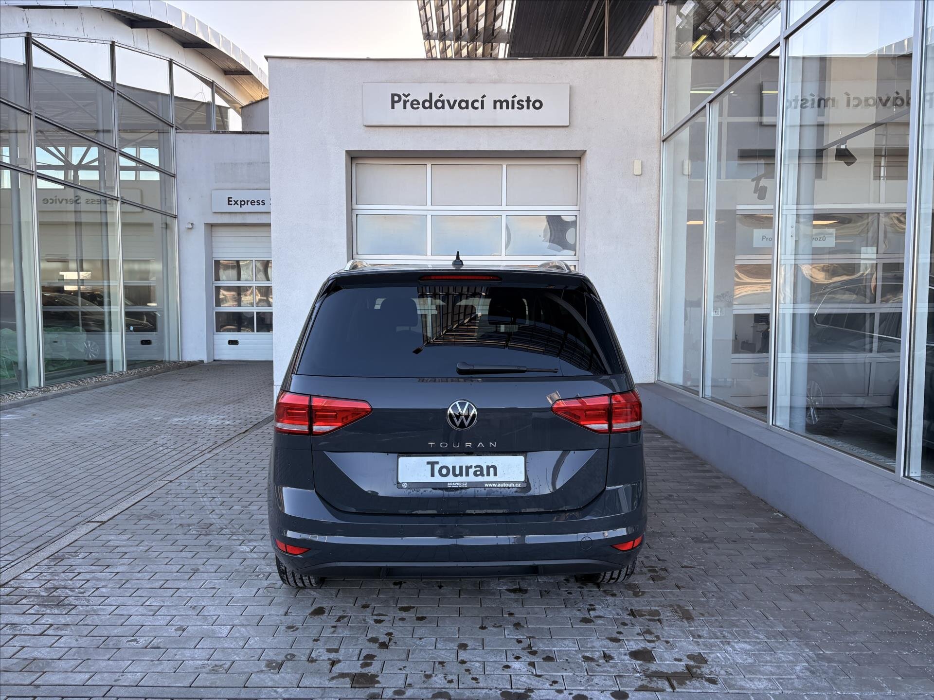 Volkswagen Touran MPV 1,5 l 110 kw