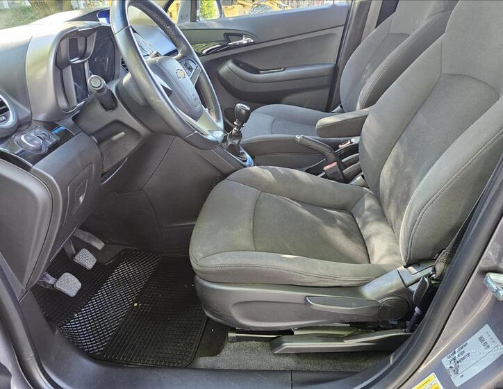 Chevrolet Orlando 9