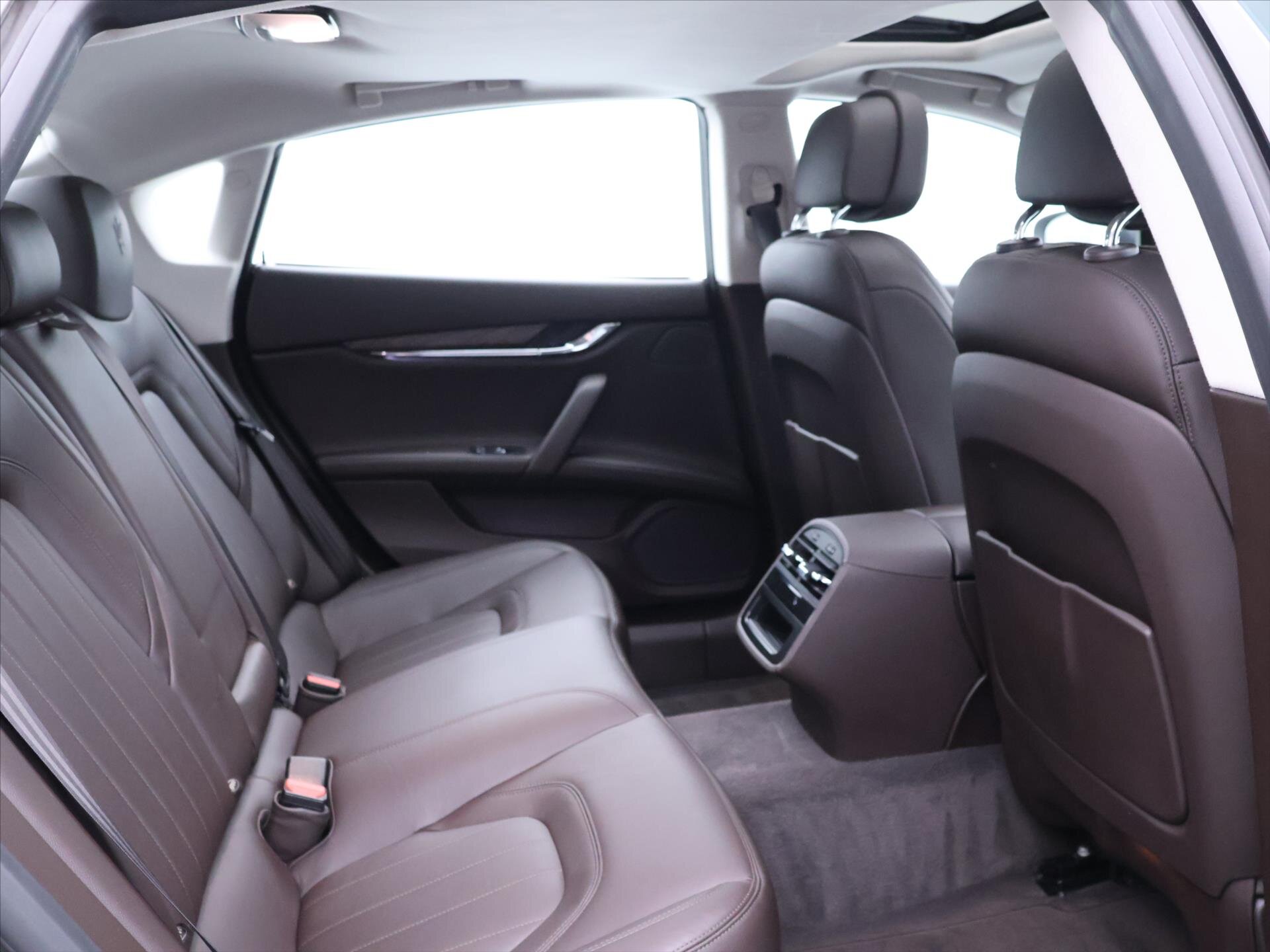 Maserati Quattroporte Sedan 3,0 l 316 kw