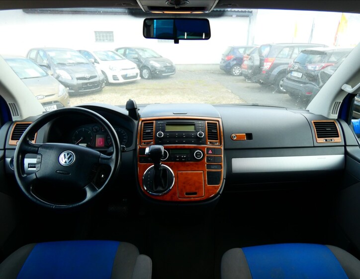 Volkswagen Multivan 7