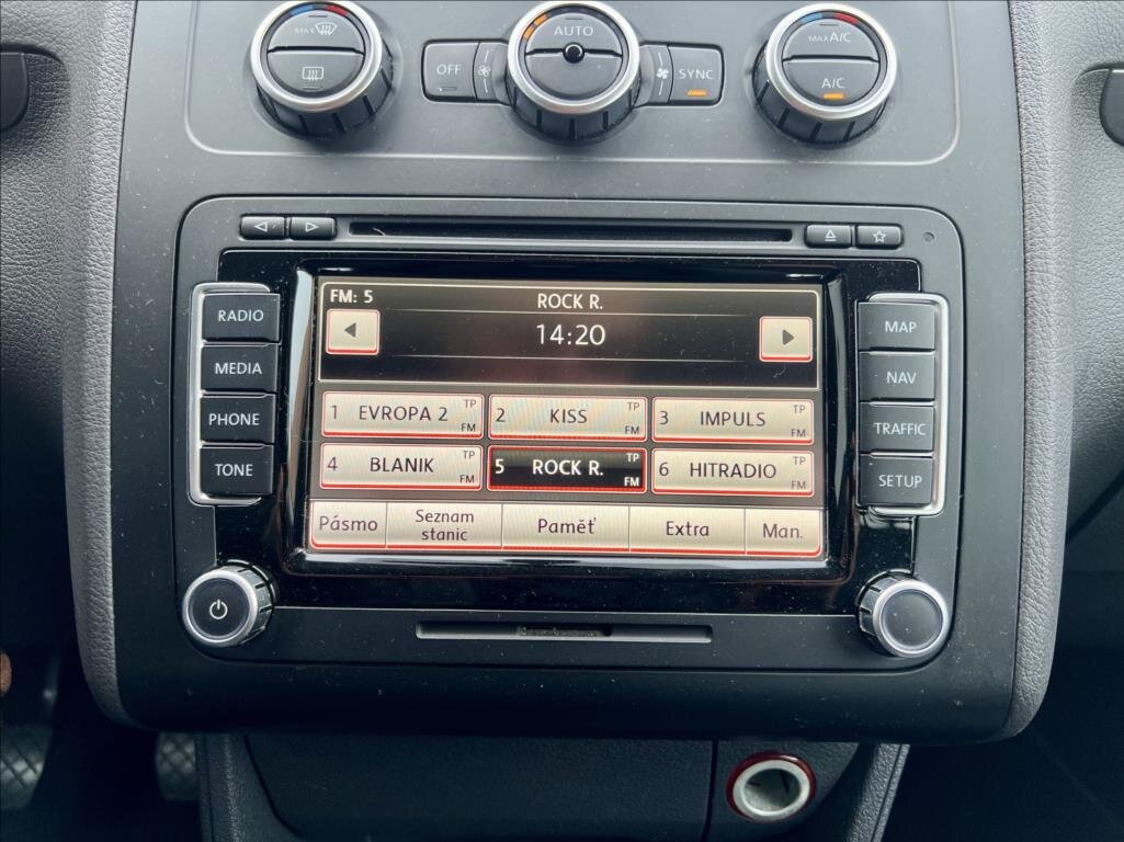 Volkswagen Touran MPV 1,6 l 77 kw