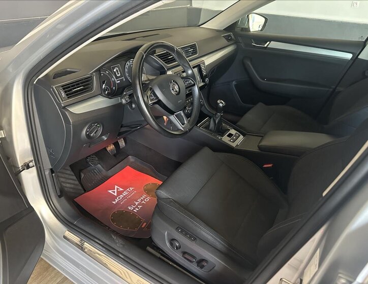 Škoda Superb Kombi 2,0 l 110 kw