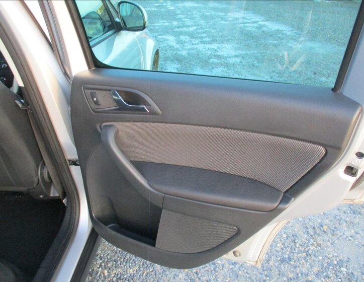 Škoda Yeti SUV / Terénní 1,2 l 77 kw