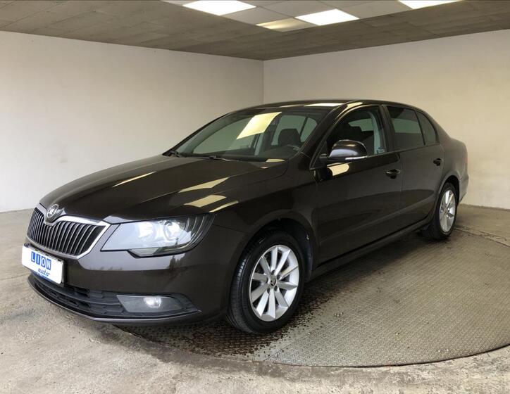 Škoda Superb Hatchback 2,0 l 103 kw