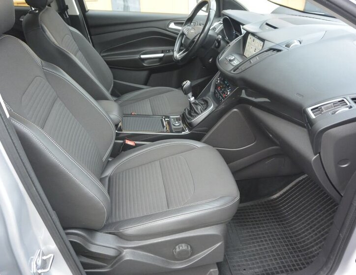 Ford Kuga SUV 2,0 l 110 kw