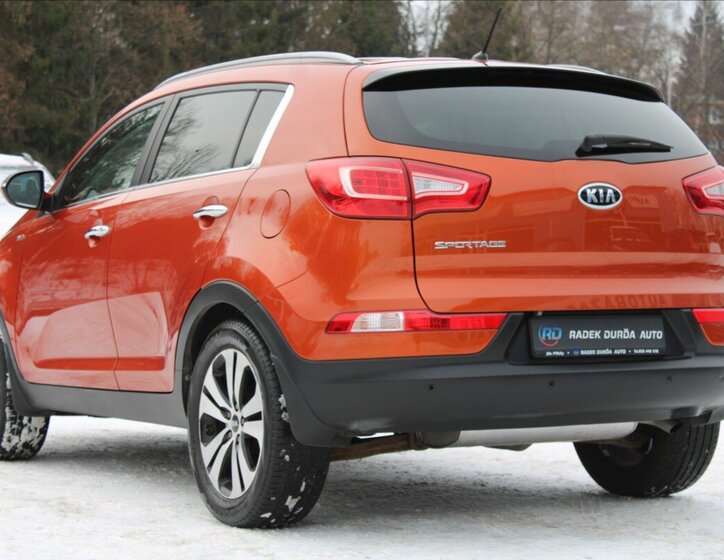 KIA Sportage SUV 2,0 l 120 kw