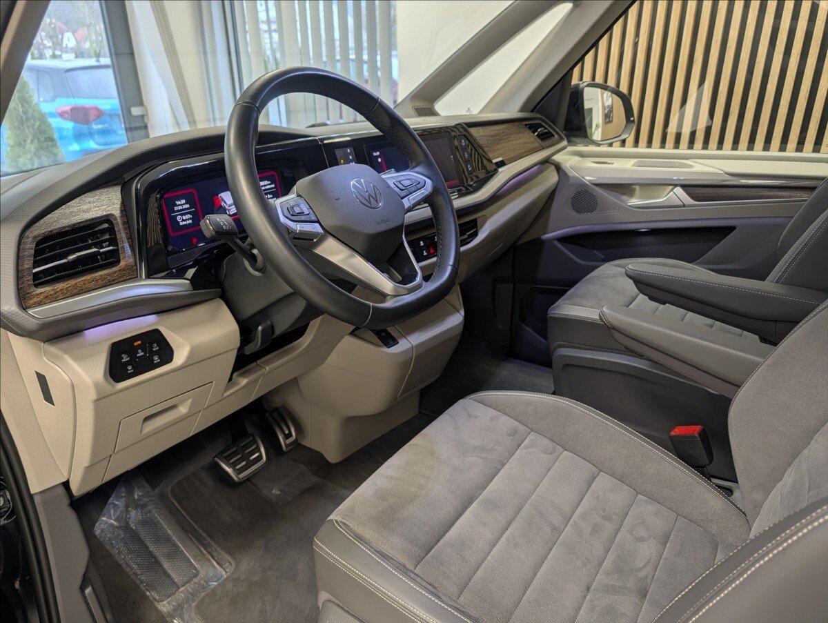 Volkswagen Multivan VAN / Minibus 1,5 l 130 kw