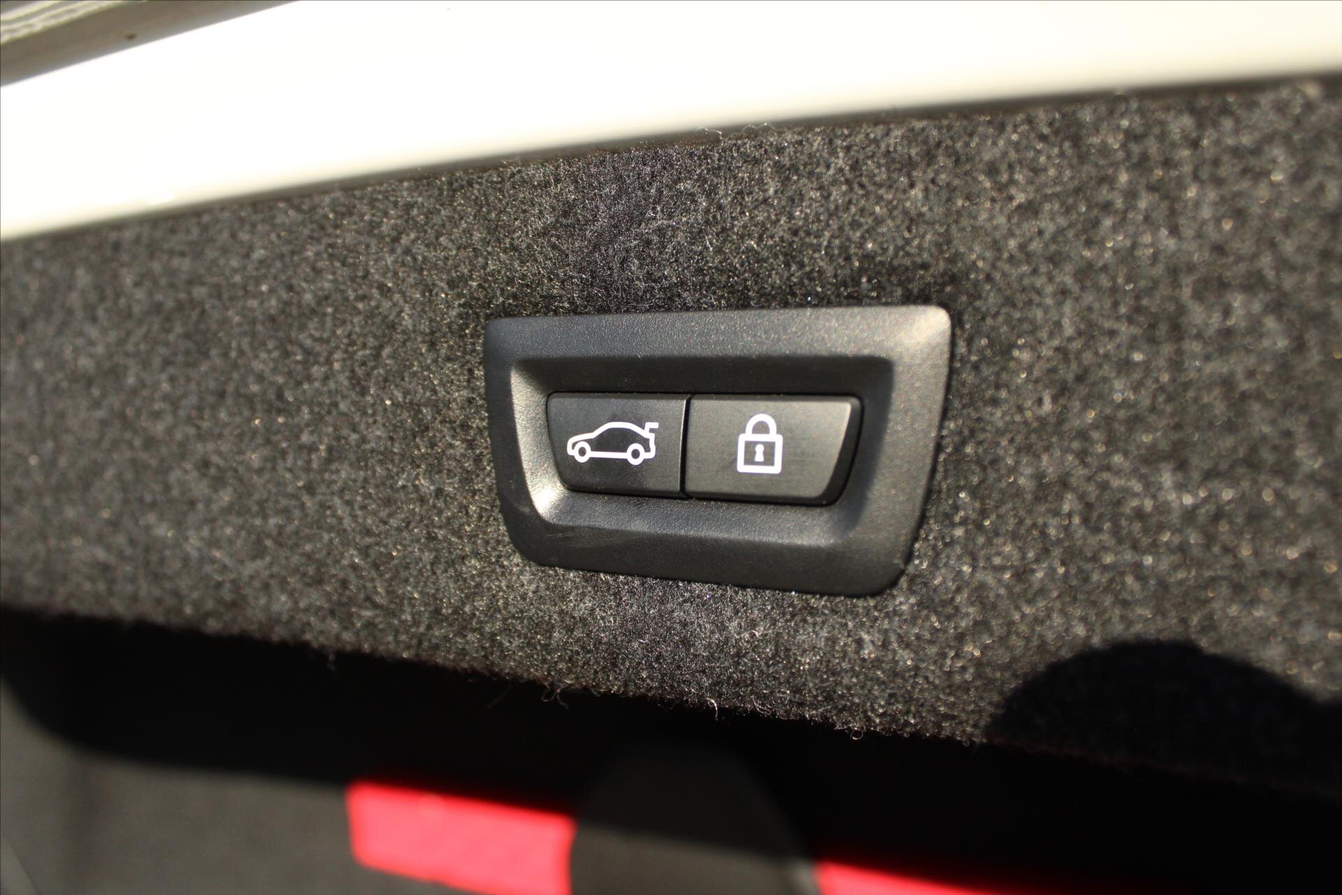 BMW Řada 5 Sedan / Limuzína 3,0 l 250 kw